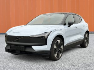 Volvo EX30 Twin Ultra Performance AWD 