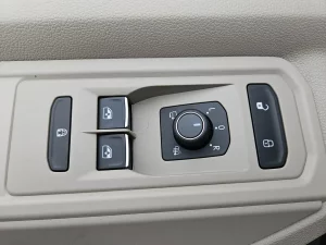 Volkswagen T7 Multivan lang 2.0 TDI Life Edition DSG 