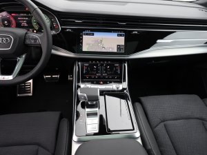 Audi Q8 55 TFSI quattro t-tronic S-Line