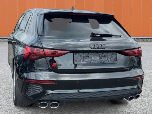 Audi S3 Sportback 2.0 TFSI quattro S-Tronic 