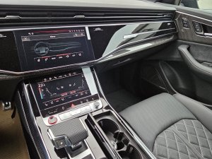 Audi SQ8 4.0 V8 TFSI quattro T-Tronic 
