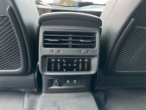 Audi SQ8 SUV TFSI quattro tiptronic