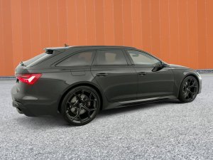 Audi RS6 Avant 4.0 V8 TFSI performance quattro T-Tronic 