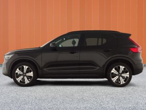 Volvo XC40 Plus Recharge Pure Electric AWD