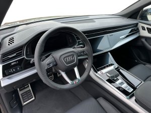 Audi SQ8 SUV TFSI quattro tiptronic
