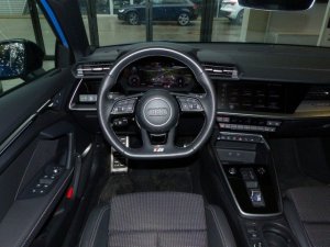 Audi A3 Sportback 40TFSI quattro S tronic S line