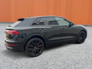 Audi Q8 SUV 50 TDI quattro tiptronic 