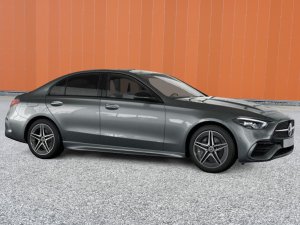 Mercedes-Benz C 200 4matic AMG-Line