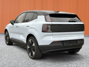 Volvo EX30 Twin Ultra Performance AWD 