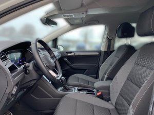 Volkswagen Touran 1.5 TSI DSG Active 