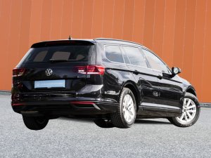 Volkswagen Passat Variant 1.5 TSI DSG Business