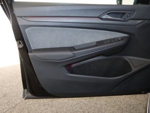 Volkswagen Golf VIII 2.0 TSI R-Line DSG 4motion 
