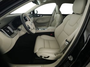 Volvo XC60 B5 AWD MH Plus Dark