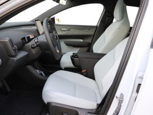 Volvo EX30 Twin Ultra Performance AWD 