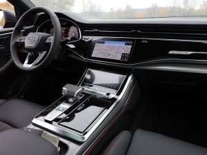Audi RS Q8 4.0 V8 TFSI quattro T-Tronic 