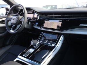 Audi SQ8 TFSI quattro tiptronic