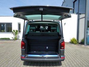 Volkswagen T6.1  Multivan 2.0TDI DSG 4Motion Highline