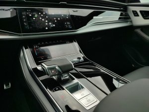 Audi Q8 55 TFSI quattro tiptronic