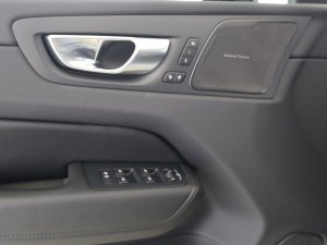 Volvo XC60 B5 AWD DKG Plus Dark