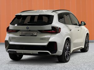 Ford BMW iX1 xDrive30 M Sportpaket 