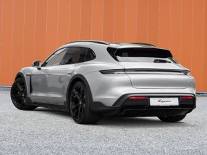 Porsche Taycan 4 Cross Turismo