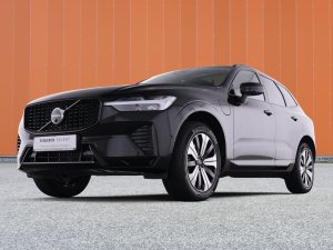 Volvo XC60 Recharge T6 Plus Dark AWD 