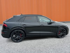 Audi SQ8 SUV TFSI quattro tiptronic