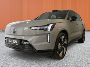Volvo EX90 Ultra Twin Motor Performance