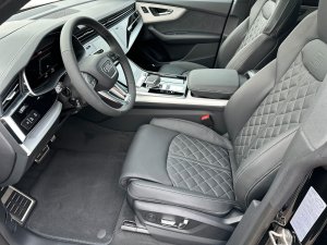 Audi SQ8 SUV TFSI quattro tiptronic