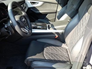 Audi Q8 55 TFSI quattro t-tronic S-Line