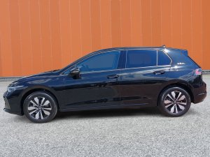 Volkswagen Golf VIII 2.0 TDI DSG Goal