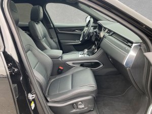 Jaguar F-Pace P250 AWD R-Dynamic SE