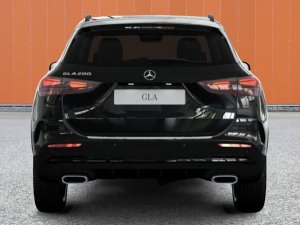Mercedes-Benz GLA 200 AMG Line 