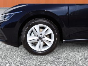 Volkswagen Golf VIII 1.5 eTSI DSG Life