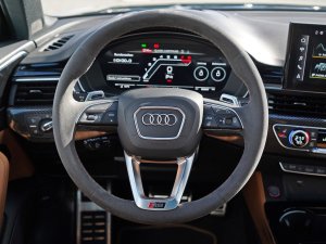 Audi RS4 Avant 2.9 V6 TFSI quattro T-Tronic 