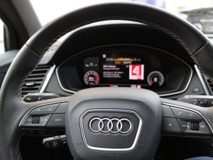 Audi Q5 40 TFSI quattro S-Tronic S-Line