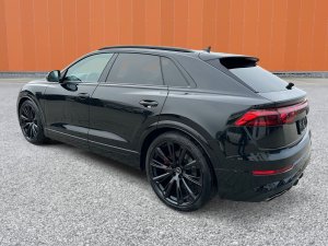Audi SQ8 SUV TFSI quattro tiptronic