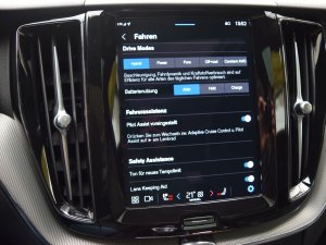 Volvo XC60 T8 Plus Black Edition Recharge