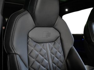 Audi SQ7 SUV 4.0 V8 TFSI quattro T-Tronic 