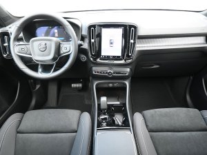 Volvo XC40 B4 AWD DKG Ultimate Dark