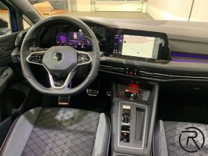 Volkswagen Golf VIII 2.0 TSI 4Motion DSG R-Line