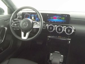 Mercedes-Benz A 220 d Progressive