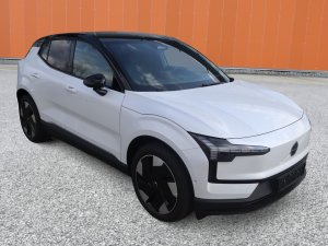 Volvo EX30 Twin Ultra Performance AWD 