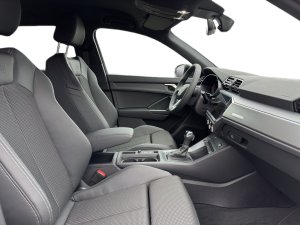Audi Q3 40TFSI quattro S-Tronic S-Line