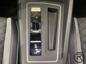 Volkswagen Golf VIII 2.0 TSI 4Motion DSG R-Line