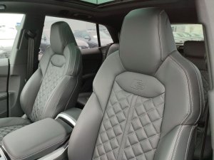 Audi Q8 55 TFSI quattro tiptronic