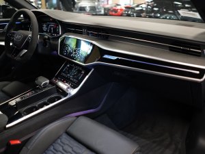 Audi RS6 Avant 4.0 V8 TFSI performance quattro T-Tronic 