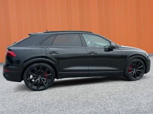 Audi SQ8 SUV TFSI quattro tiptronic