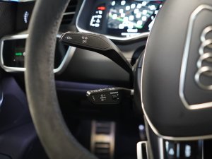 Audi RS6 Avant 4.0 V8 TFSI performance quattro T-Tronic 
