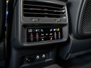 Audi SQ7 SUV 4.0 V8 TFSI quattro T-Tronic 